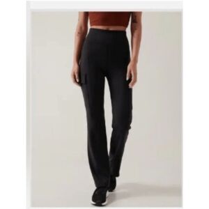 EUC ATHLETA Delancey Straight Cargo Pant Black in Size S